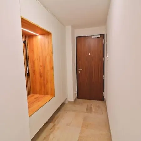 The Peony In Smichov, 5 Apartment *