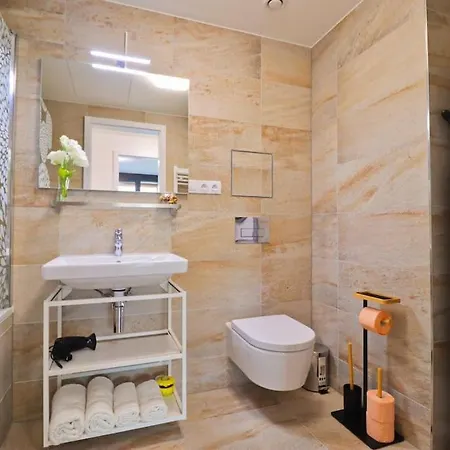 The Peony In Smichov, 5 Apartment Prague