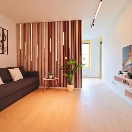 The Peony In Smichov, 5 Appartement *