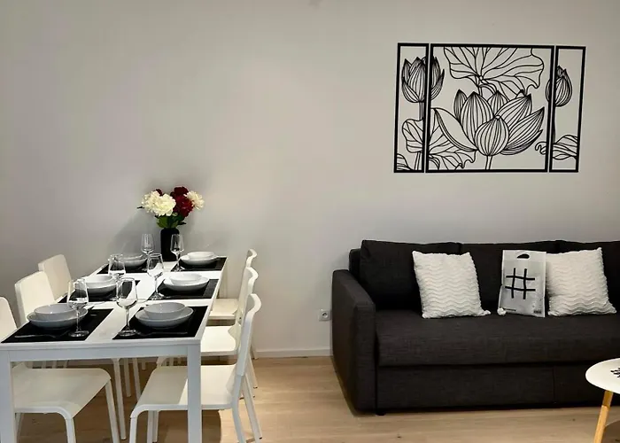 The Peony In Smichov, 5 Daire