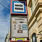 The Peony In Smichov, 5 Πράγα
