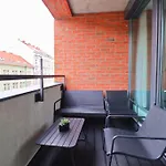 The Peony In Smichov, 5 *